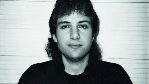 Kevin Mitnick na snímku FBI