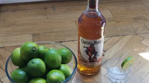AIRA Karibská párty a Captain Morgan