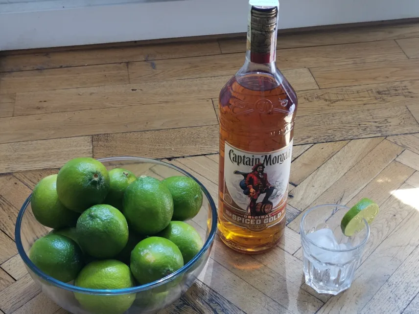 AIRA Karibská párty a Captain Morgan